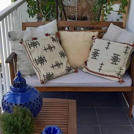 Bed & Breakfast Boheme Chic: Airport-proximate With Free Parking *
