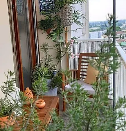 Bed & Breakfast Bohème Chic Trama Direct Aéroport-tram F Direct Gare Stjean-arret Station Alfred De Vigny 5mn De L Parking Gratuit